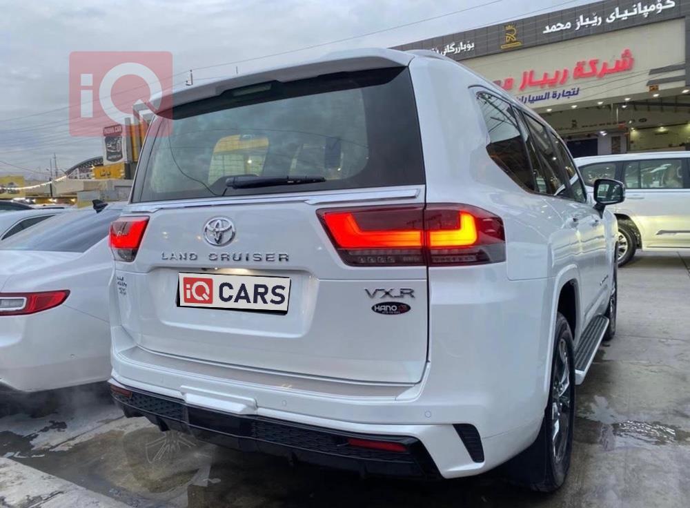 تويوتا لاندكروزر